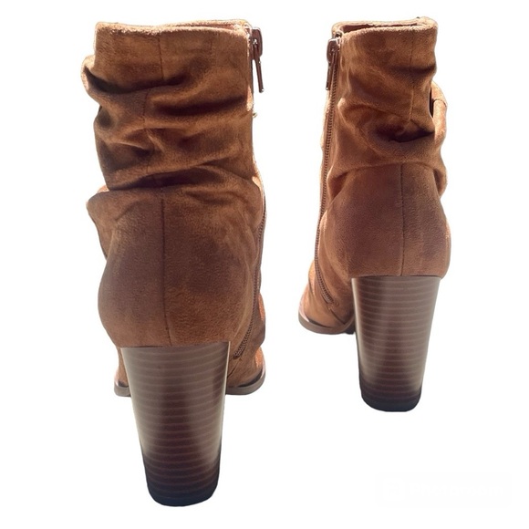 Qupid: Slouchy Pointed Toe Ankle Boot - Picture 4 of 5